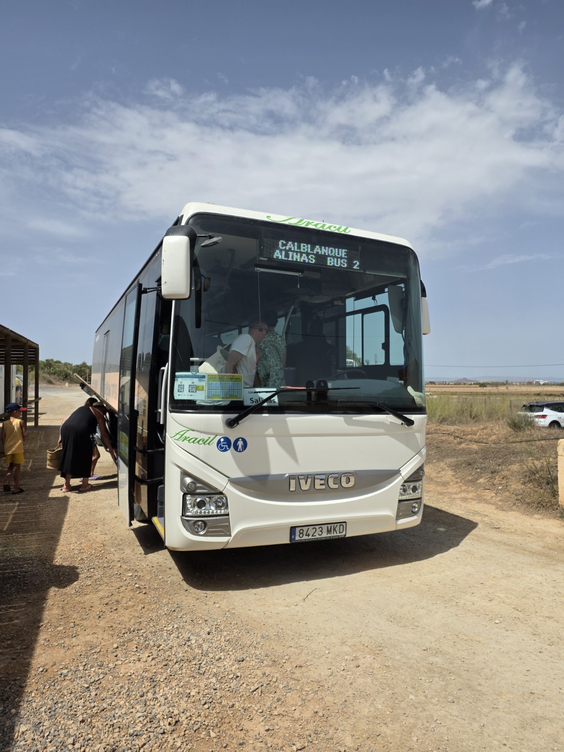 Autobus linii 2 do Salinas w Calblanque